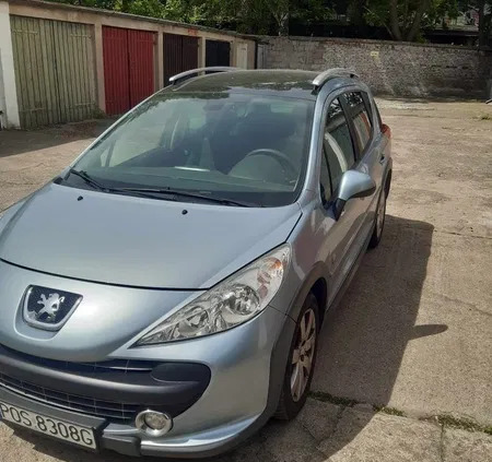 peugeot Peugeot 207 cena 15000 przebieg: 206929, rok produkcji 2010 z Sochaczew